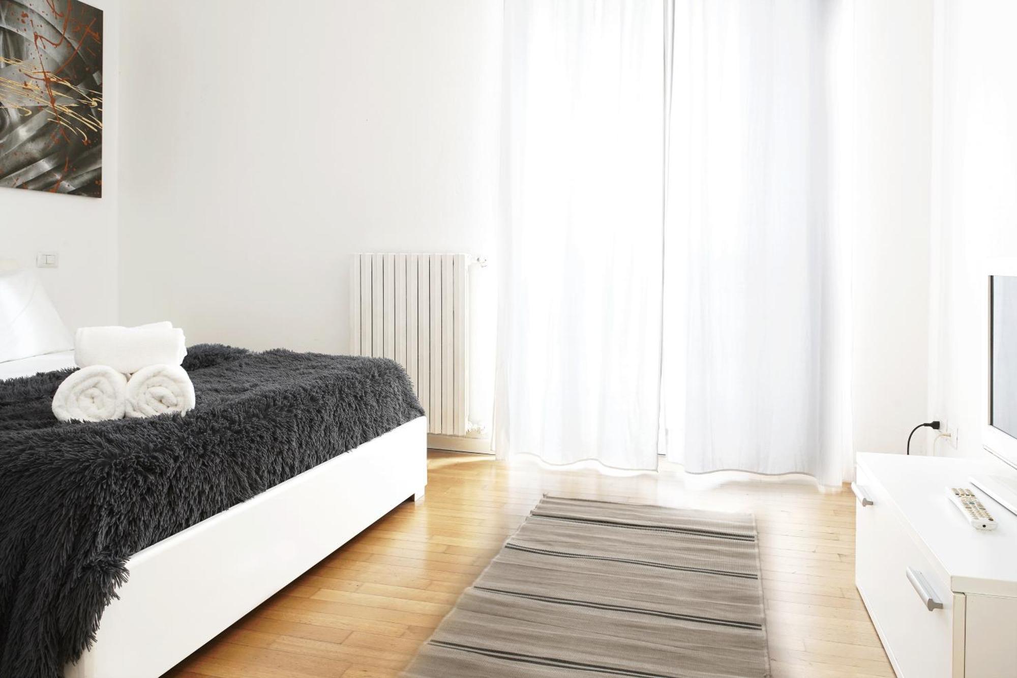 Appartement Bilocale Zona 200metri Da Stazione *
