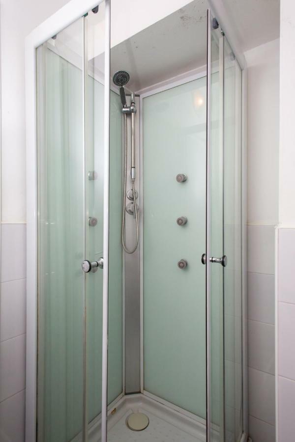 Bilocale Zona 200metri Da Stazione Appartement *